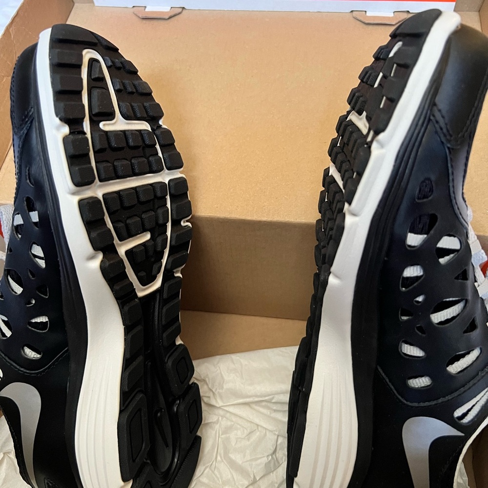 Nike Women’s Black Dual Fusion 2 Running Shoes Size 8 NEW 🔥 - Picture 5 of 8